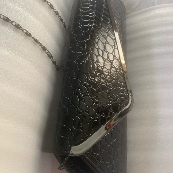 Purse - Picture 2 of 2